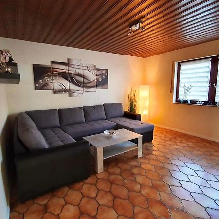 Apartments Rhona III Und IV Neunkirchen City Eksteriør billede