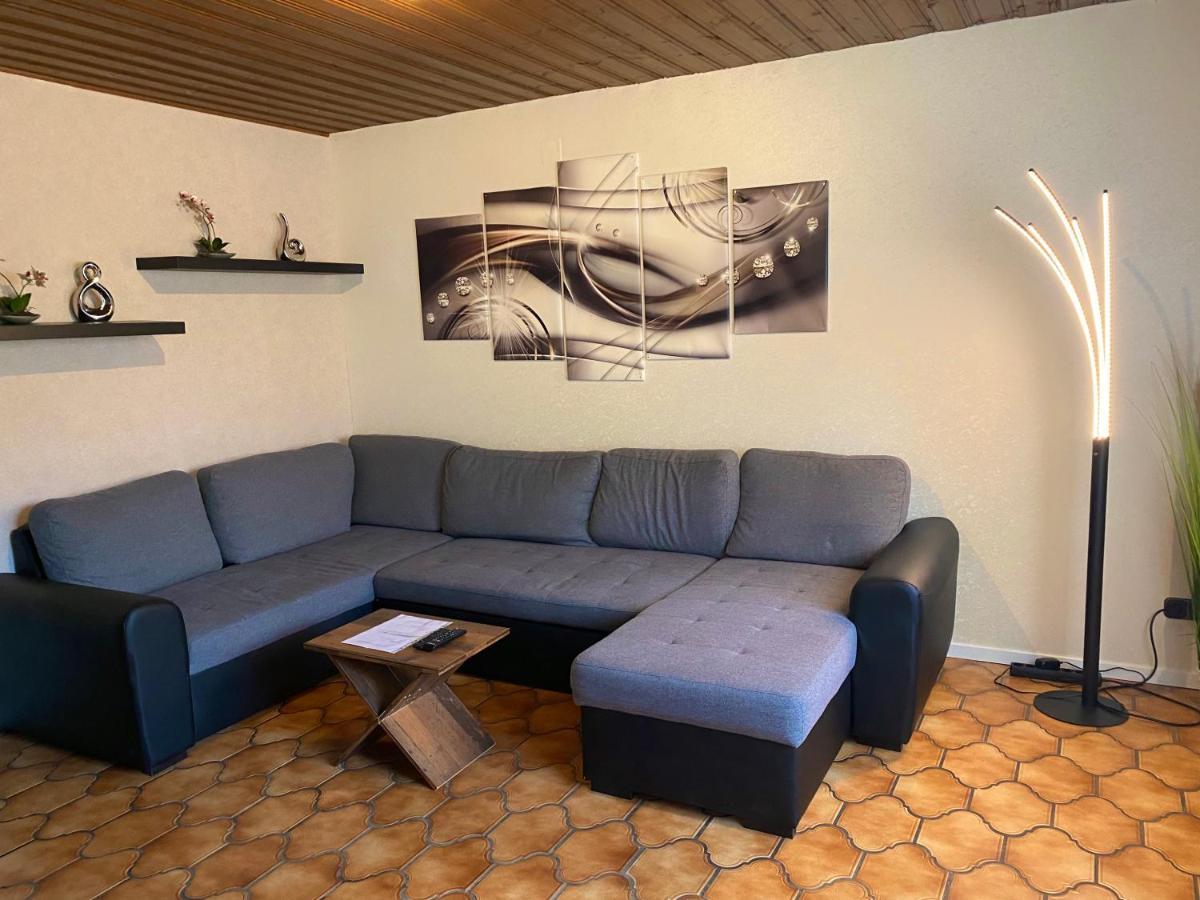 Apartments Rhona III Und IV Neunkirchen City Eksteriør billede